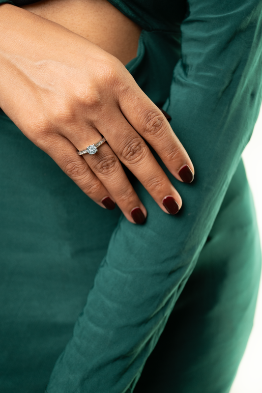 Radiant Halo Chain Ring