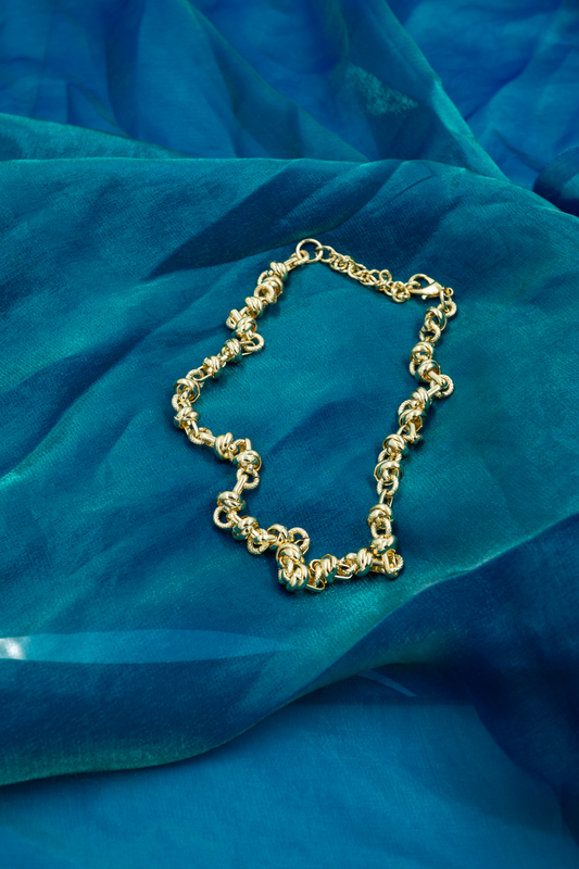Golden Entwine Luxe Necklace