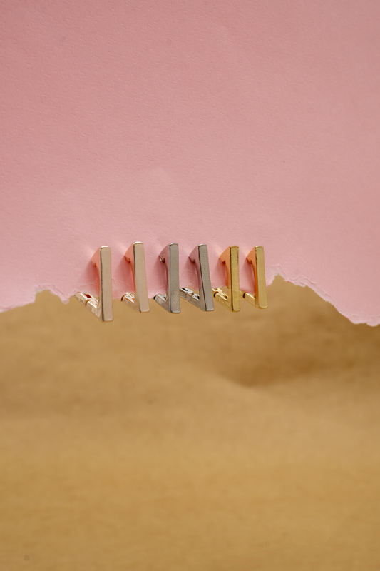 Linea Gold Bar Huggies