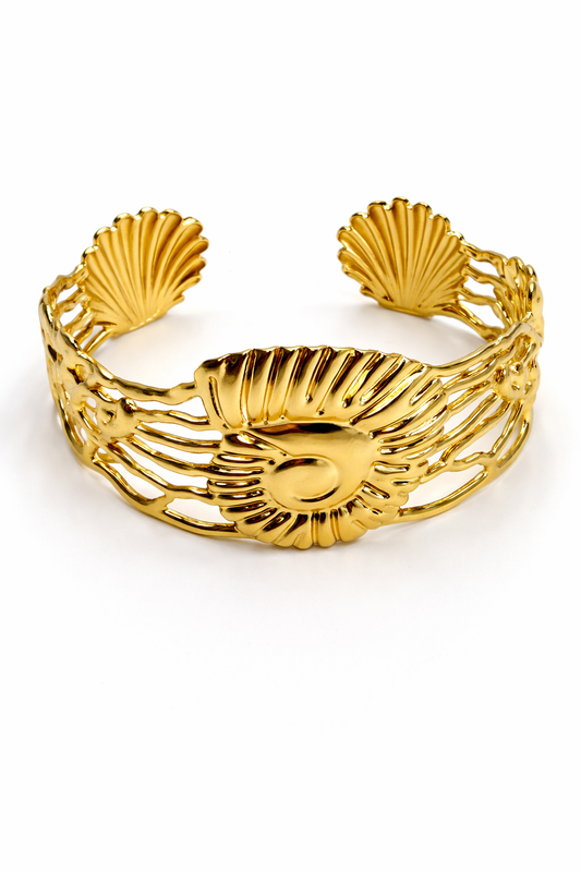 Golden Seashell Statement Cuff kada