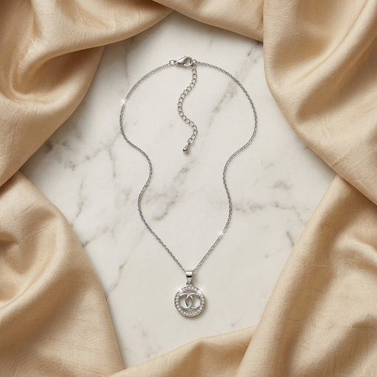 Luna Embrace Pendant Chain - photo 2