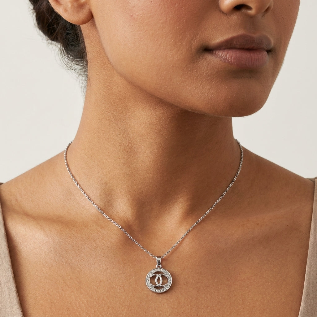 Luna Embrace Pendant Chain - photo 3